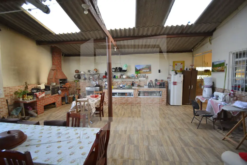 Foto 9 de Casa com 4 quartos à venda, 2000m2 em Centro, Juquitiba - SP