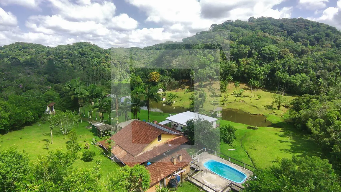 Foto 2 de Sítio / Rancho com 5 quartos à venda, 60000m2 em Centro, Juquitiba - SP