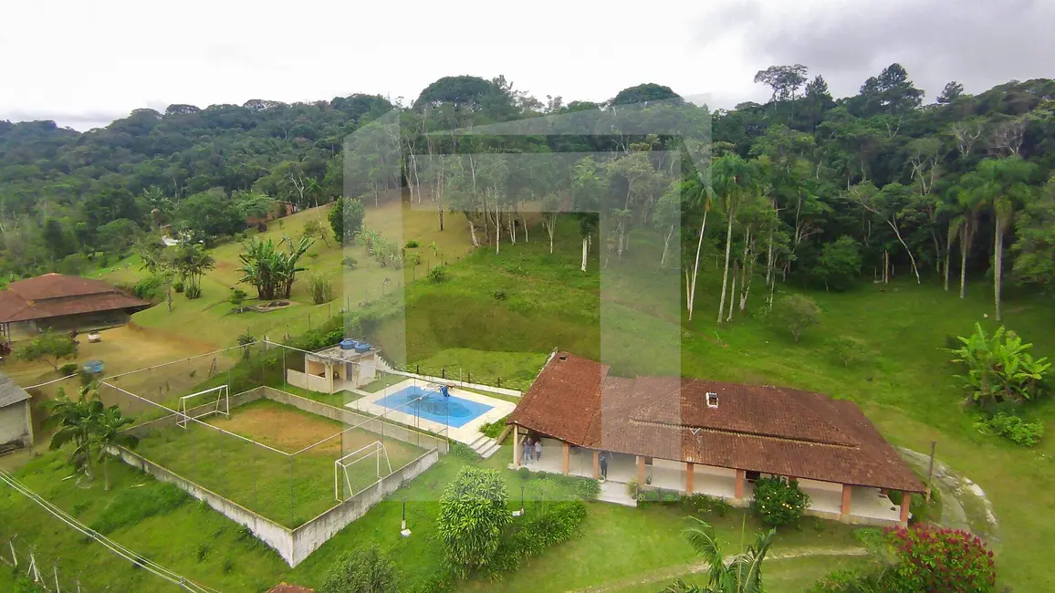 Foto 4 de Chácara com 3 quartos à venda, 7300m2 em Centro, Juquitiba - SP