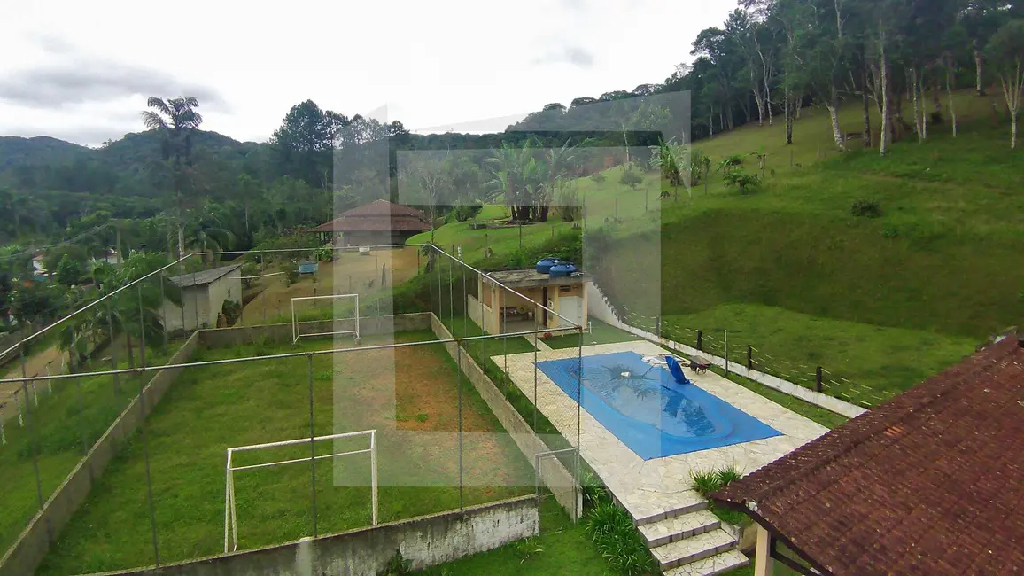 Foto 3 de Chácara com 3 quartos à venda, 7300m2 em Centro, Juquitiba - SP