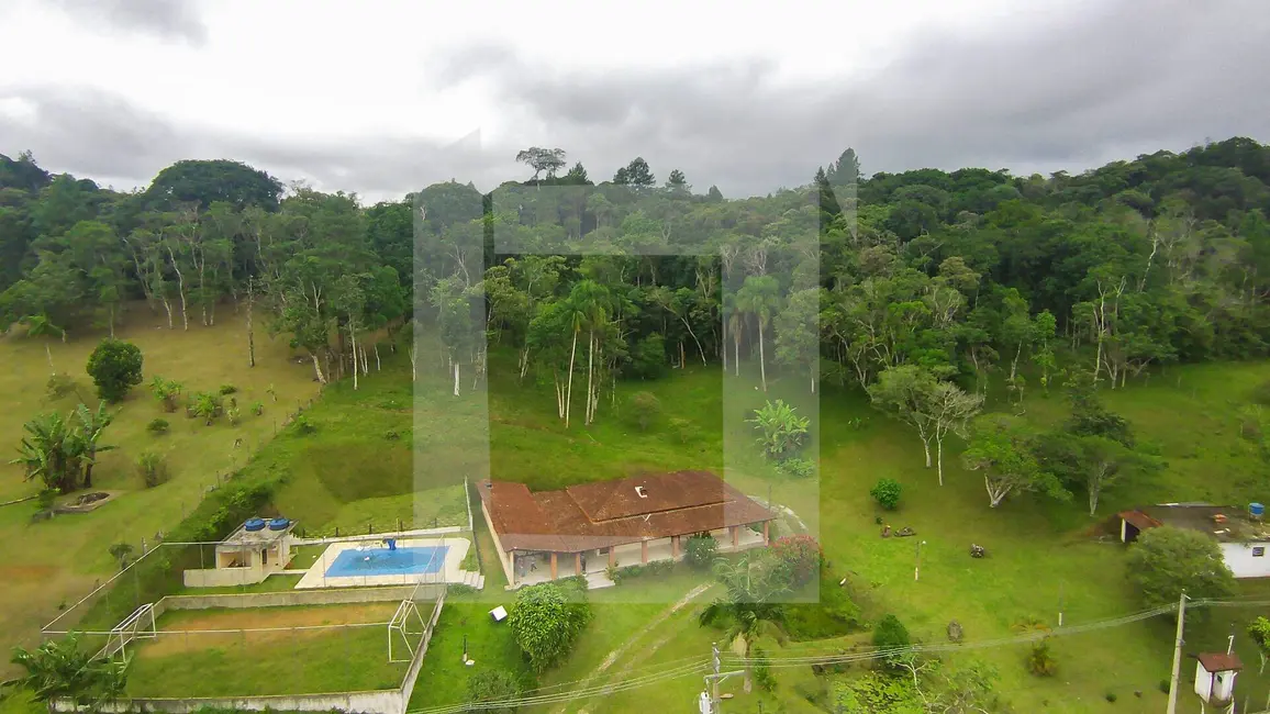 Foto 1 de Chácara com 3 quartos à venda, 7300m2 em Centro, Juquitiba - SP