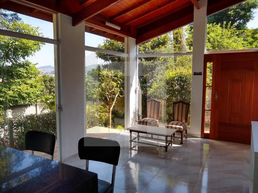 Casa com 3 quartos à venda, 526m2 em Chácara Represinha, Cotia - SP - imagem 9 Foto 9 de Casa com 3 quartos à venda, 526m2 em Chácara Represinha, Cotia - SP