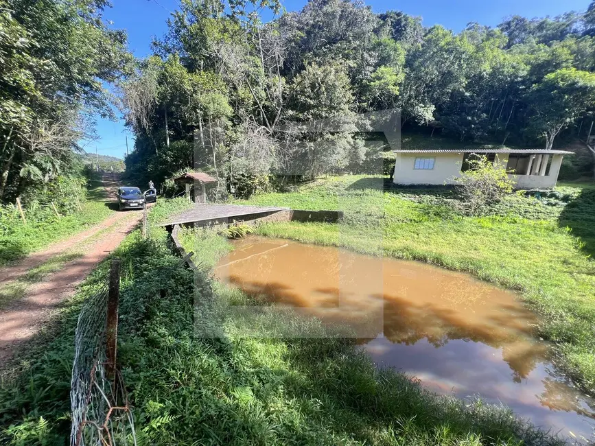 Foto 1 de Chácara com 1 quarto à venda, 2233m2 em Centro, Juquitiba - SP