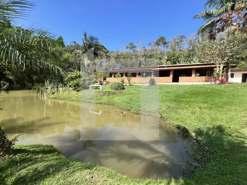 Foto 7 de Chácara com 3 quartos à venda, 9000m2 em Centro, Juquitiba - SP