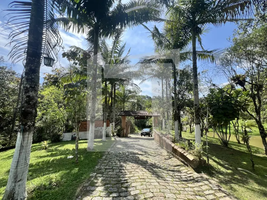 Foto 9 de Chácara com 3 quartos à venda, 9000m2 em Centro, Juquitiba - SP