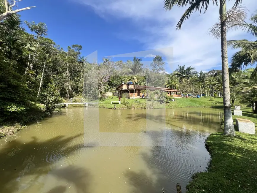 Foto 8 de Chácara com 3 quartos à venda, 9000m2 em Centro, Juquitiba - SP