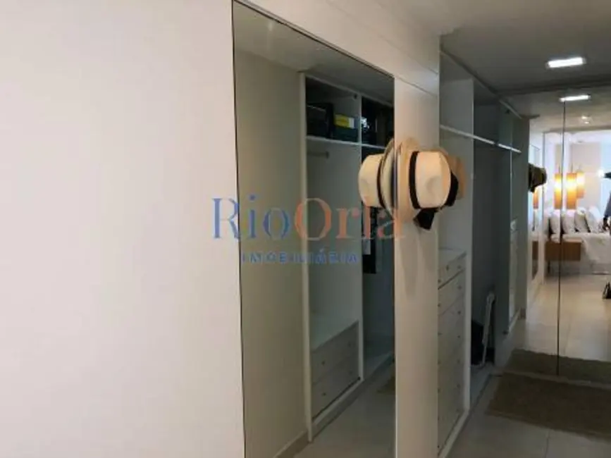 Cobertura com 4 quartos à venda, 300m2 em Barra da Tijuca, Rio De Janeiro - RJ - imagem 8 Foto 8 de Cobertura com 4 quartos à venda, 300m2 em Barra da Tijuca, Rio De Janeiro - RJ