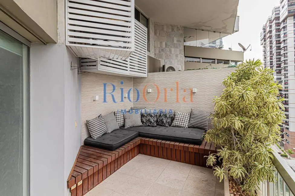 Foto 4 de Apartamento com 3 quartos à venda, 220m2 em Barra da Tijuca, Rio De Janeiro - RJ