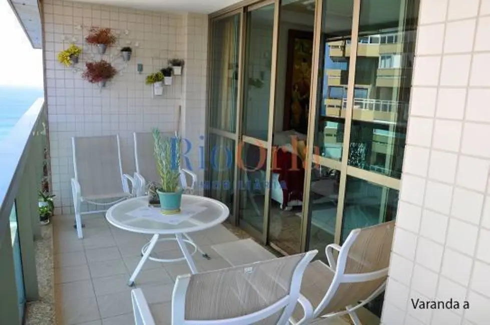 Foto 2 de Apartamento com 4 quartos à venda, 170m2 em Barra da Tijuca, Rio De Janeiro - RJ
