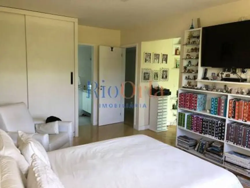 Apartamento com 4 quartos à venda, 246m2 em Barra da Tijuca, Rio De Janeiro - RJ - imagem 5 Foto 5 de Apartamento com 4 quartos à venda, 246m2 em Barra da Tijuca, Rio De Janeiro - RJ