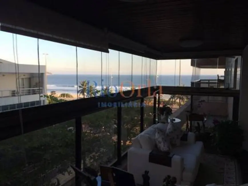 Foto 2 de Apartamento com 4 quartos à venda, 160m2 em Barra da Tijuca, Rio De Janeiro - RJ