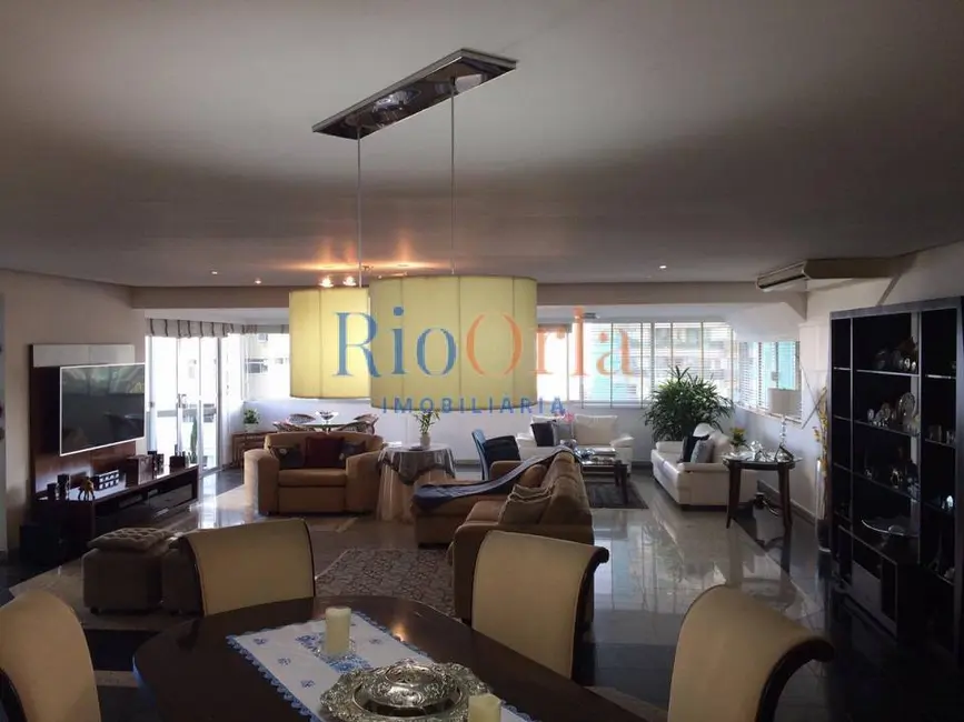 Apartamento com 4 quartos à venda, 299m2 em Barra da Tijuca, Rio De Janeiro - RJ - imagem 5 Foto 5 de Apartamento com 4 quartos à venda, 299m2 em Barra da Tijuca, Rio De Janeiro - RJ