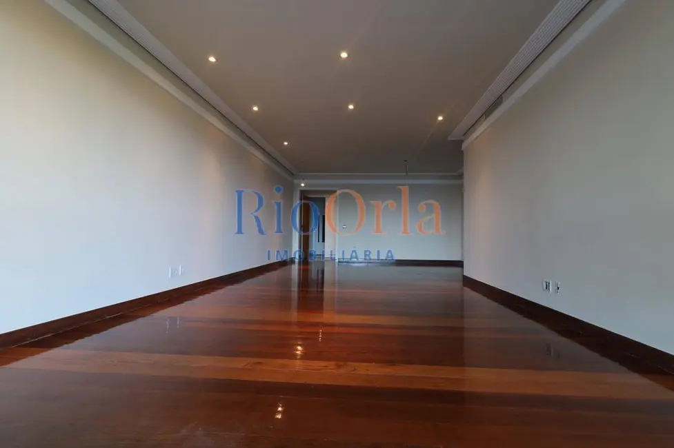 Apartamento com 4 quartos à venda, 211m2 em Barra da Tijuca, Rio De Janeiro - RJ - imagem 5 Foto 5 de Apartamento com 4 quartos à venda, 211m2 em Barra da Tijuca, Rio De Janeiro - RJ