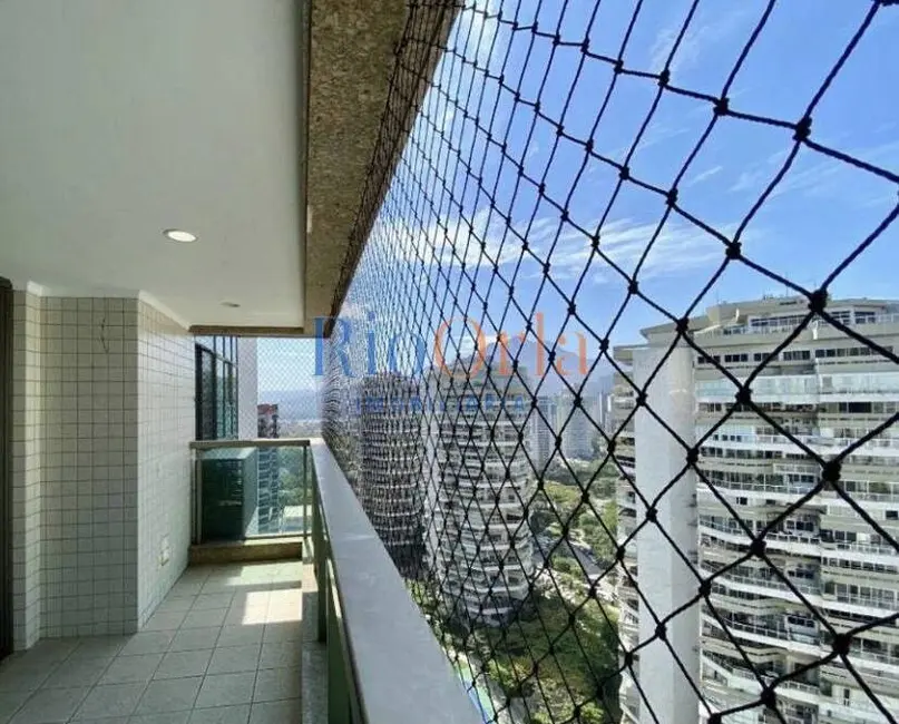 Foto 2 de Apartamento com 4 quartos à venda, 170m2 em Barra da Tijuca, Rio De Janeiro - RJ