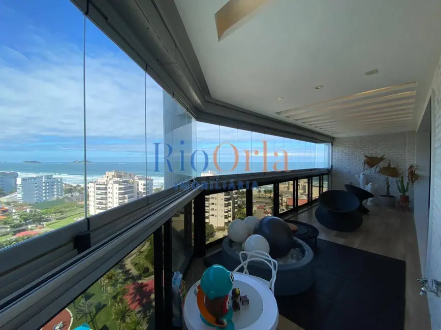 Apartamento com 3 quartos à venda, 170m2 em Barra da Tijuca, Rio De Janeiro - RJ - imagem 1 Foto 1 de Apartamento com 3 quartos à venda, 170m2 em Barra da Tijuca, Rio De Janeiro - RJ