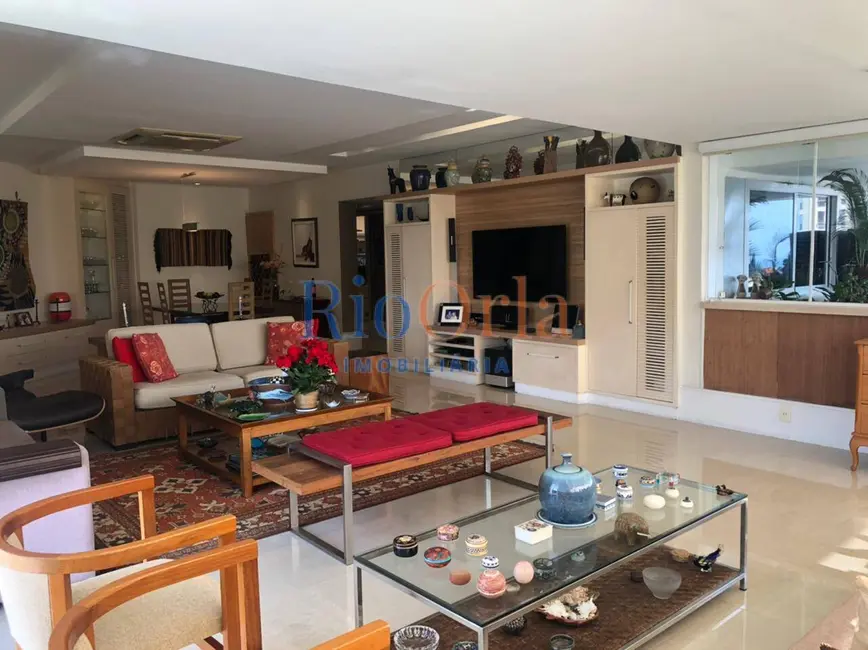 Foto 4 de Apartamento com 3 quartos à venda, 241m2 em Barra da Tijuca, Rio De Janeiro - RJ