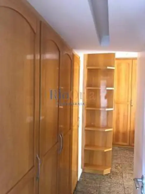 Apartamento com 4 quartos à venda, 161m2 em Barra da Tijuca, Rio De Janeiro - RJ - imagem 9 Foto 9 de Apartamento com 4 quartos à venda, 161m2 em Barra da Tijuca, Rio De Janeiro - RJ