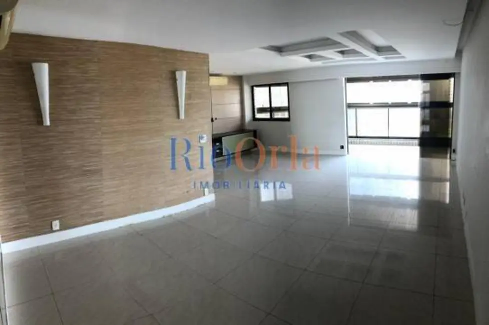 Apartamento com 4 quartos à venda, 161m2 em Barra da Tijuca, Rio De Janeiro - RJ - imagem 3 Foto 3 de Apartamento com 4 quartos à venda, 161m2 em Barra da Tijuca, Rio De Janeiro - RJ