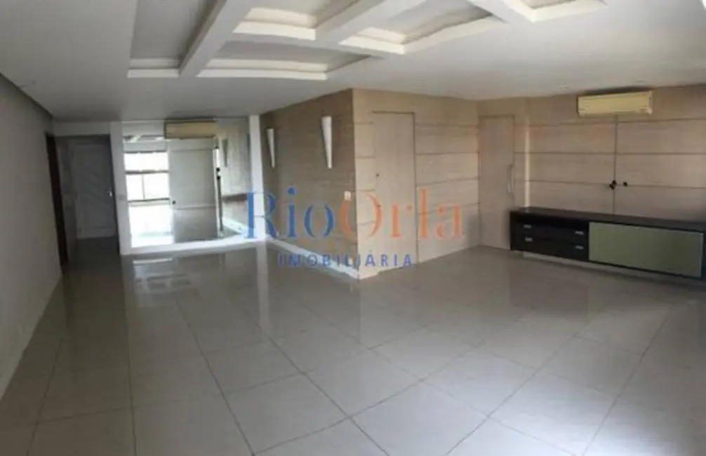 Apartamento com 4 quartos à venda, 161m2 em Barra da Tijuca, Rio De Janeiro - RJ - imagem 4 Foto 4 de Apartamento com 4 quartos à venda, 161m2 em Barra da Tijuca, Rio De Janeiro - RJ