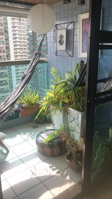 Apartamento com 4 quartos à venda, 149m2 em Barra da Tijuca, Rio De Janeiro - RJ - imagem 3 Foto 3 de Apartamento com 4 quartos à venda, 149m2 em Barra da Tijuca, Rio De Janeiro - RJ