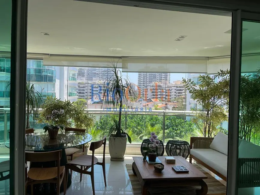 Apartamento com 4 quartos à venda, 292m2 em Barra da Tijuca, Rio De Janeiro - RJ - imagem 2 Foto 2 de Apartamento com 4 quartos à venda, 292m2 em Barra da Tijuca, Rio De Janeiro - RJ