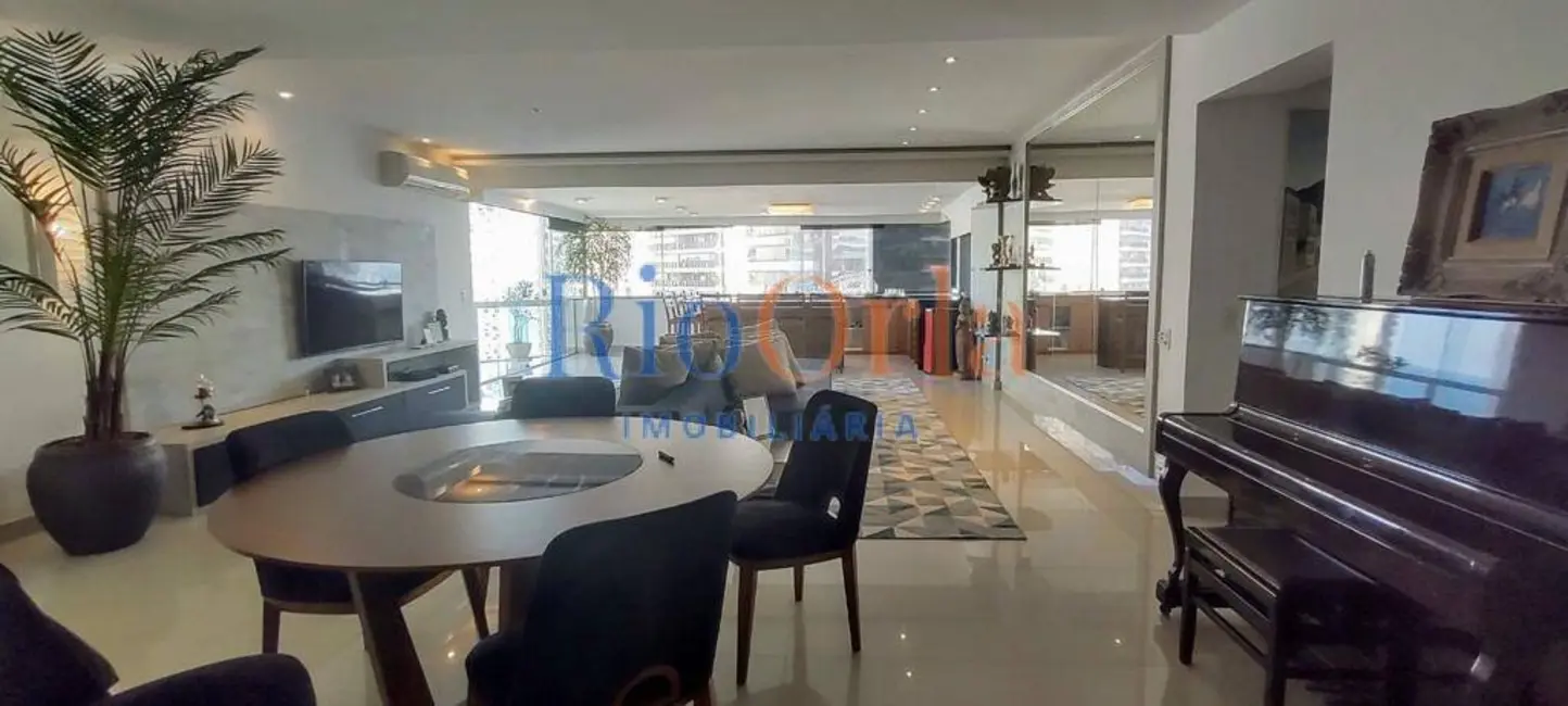 Foto 1 de Apartamento com 4 quartos à venda, 201m2 em Barra da Tijuca, Rio De Janeiro - RJ