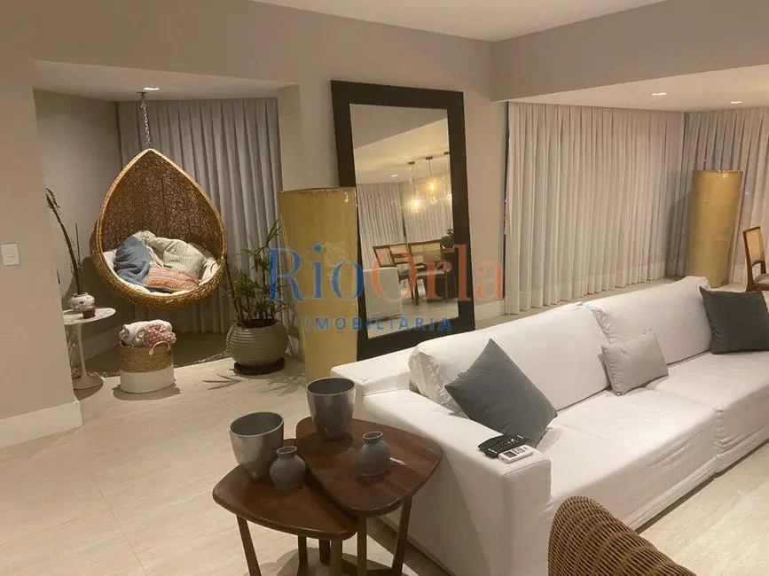 Foto 1 de Apartamento com 3 quartos à venda, 221m2 em Barra da Tijuca, Rio De Janeiro - RJ
