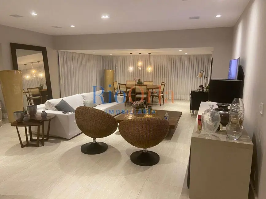 Foto 2 de Apartamento com 3 quartos à venda, 221m2 em Barra da Tijuca, Rio De Janeiro - RJ