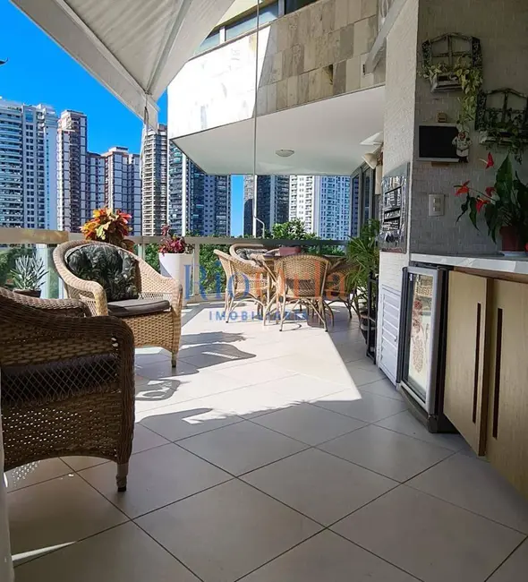 Foto 2 de Apartamento com 3 quartos à venda, 230m2 em Barra da Tijuca, Rio De Janeiro - RJ