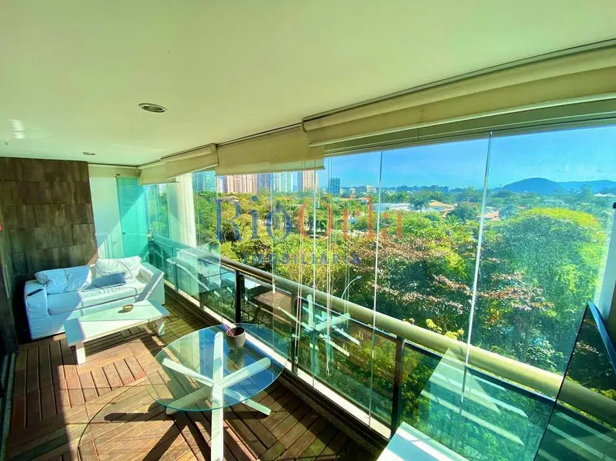 Foto 2 de Apartamento com 2 quartos à venda, 112m2 em Barra da Tijuca, Rio De Janeiro - RJ