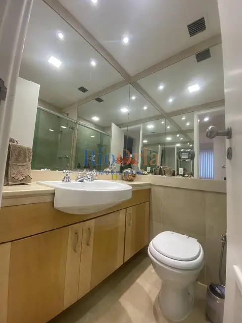 Apartamento com 4 quartos à venda, 167m2 em Barra da Tijuca, Rio De Janeiro - RJ - imagem 9 Foto 9 de Apartamento com 4 quartos à venda, 167m2 em Barra da Tijuca, Rio De Janeiro - RJ