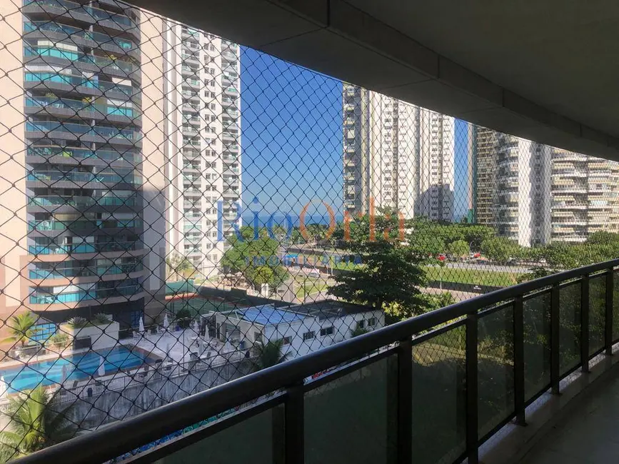 Apartamento com 4 quartos à venda, 139m2 em Barra da Tijuca, Rio De Janeiro - RJ - imagem 1 Foto 1 de Apartamento com 4 quartos à venda, 139m2 em Barra da Tijuca, Rio De Janeiro - RJ