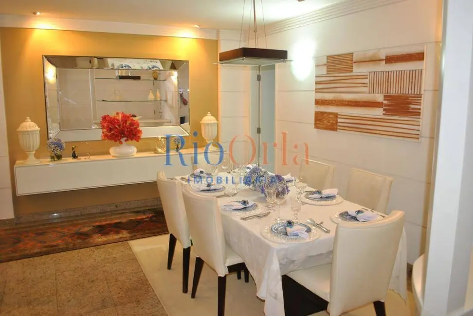 Apartamento com 4 quartos à venda, 170m2 em Barra da Tijuca, Rio De Janeiro - RJ - imagem 4 Foto 4 de Apartamento com 4 quartos à venda, 170m2 em Barra da Tijuca, Rio De Janeiro - RJ