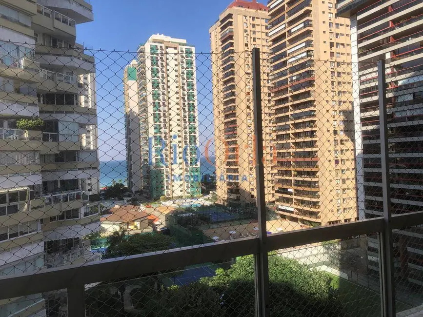 Apartamento com 3 quartos à venda, 230m2 em Barra da Tijuca, Rio De Janeiro - RJ - imagem 3 Foto 3 de Apartamento com 3 quartos à venda, 230m2 em Barra da Tijuca, Rio De Janeiro - RJ