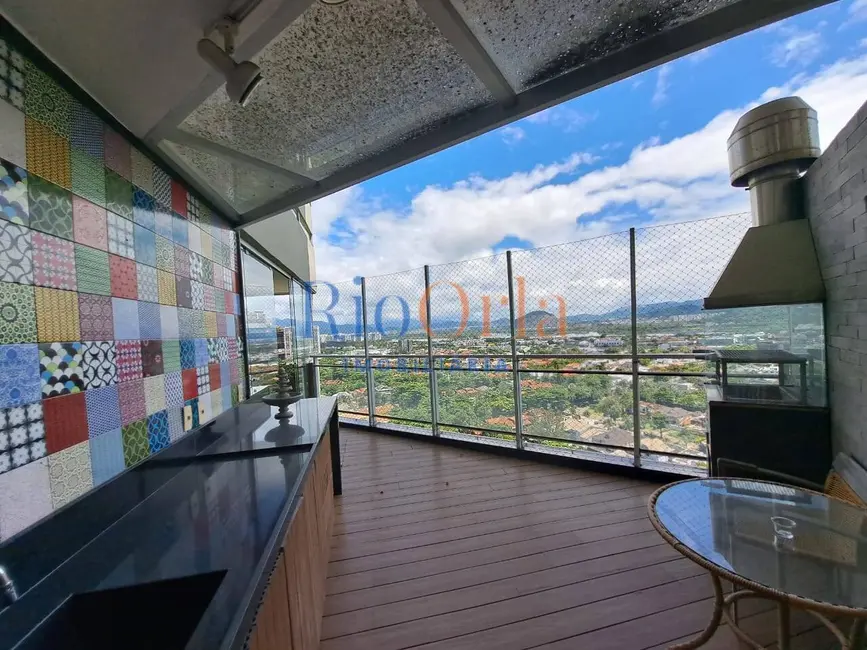 Apartamento com 3 quartos à venda, 220m2 em Barra da Tijuca, Rio De Janeiro - RJ - imagem 7 Foto 7 de Apartamento com 3 quartos à venda, 220m2 em Barra da Tijuca, Rio De Janeiro - RJ