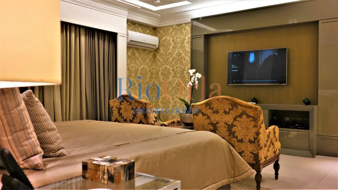 Casa com 5 quartos à venda, 1000m2 em Barra da Tijuca, Rio De Janeiro - RJ - imagem 9 Foto 9 de Casa com 5 quartos à venda, 1000m2 em Barra da Tijuca, Rio De Janeiro - RJ