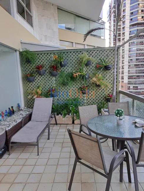 Apartamento com 3 quartos à venda, 230m2 em Barra da Tijuca, Rio De Janeiro - RJ - imagem 5 Foto 5 de Apartamento com 3 quartos à venda, 230m2 em Barra da Tijuca, Rio De Janeiro - RJ