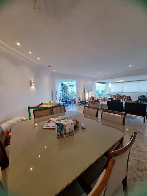 Apartamento com 3 quartos à venda, 230m2 em Barra da Tijuca, Rio De Janeiro - RJ - imagem 1 Foto 1 de Apartamento com 3 quartos à venda, 230m2 em Barra da Tijuca, Rio De Janeiro - RJ