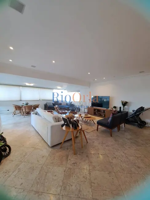 Apartamento com 3 quartos à venda, 230m2 em Barra da Tijuca, Rio De Janeiro - RJ - imagem 6 Foto 6 de Apartamento com 3 quartos à venda, 230m2 em Barra da Tijuca, Rio De Janeiro - RJ
