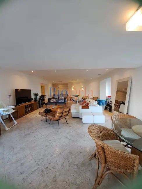 Apartamento com 3 quartos à venda, 230m2 em Barra da Tijuca, Rio De Janeiro - RJ - imagem 9 Foto 9 de Apartamento com 3 quartos à venda, 230m2 em Barra da Tijuca, Rio De Janeiro - RJ