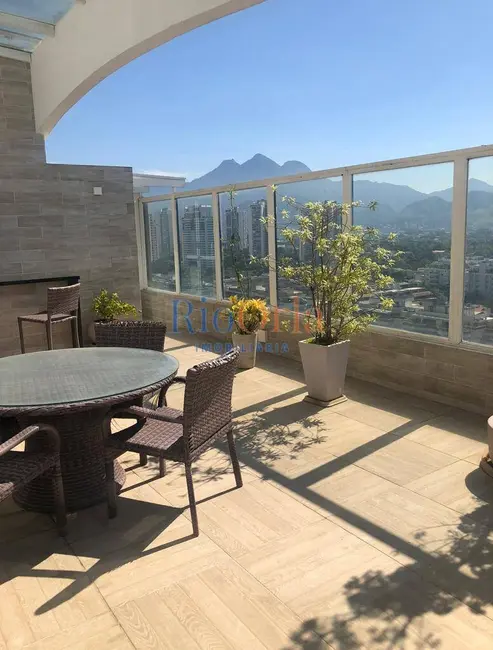 Cobertura com 3 quartos à venda, 250m2 em Barra da Tijuca, Rio De Janeiro - RJ - imagem 6 Foto 6 de Cobertura com 3 quartos à venda, 250m2 em Barra da Tijuca, Rio De Janeiro - RJ