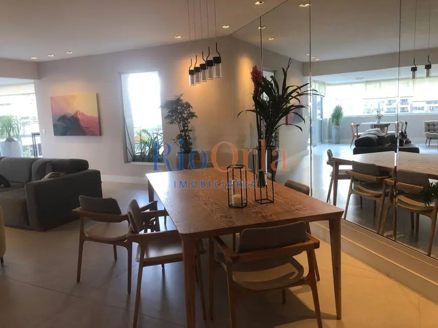 Foto 3 de Apartamento com 3 quartos à venda, 220m2 em Barra da Tijuca, Rio De Janeiro - RJ