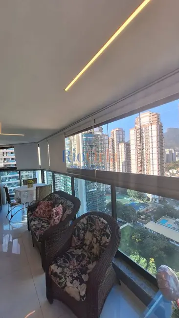 Apartamento com 4 quartos à venda, 149m2 em Barra da Tijuca, Rio De Janeiro - RJ - imagem 6 Foto 6 de Apartamento com 4 quartos à venda, 149m2 em Barra da Tijuca, Rio De Janeiro - RJ