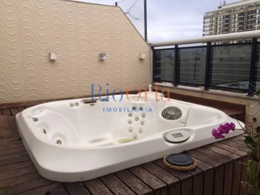 Cobertura com 3 quartos à venda, 224m2 em Barra da Tijuca, Rio De Janeiro - RJ - imagem 5 Foto 5 de Cobertura com 3 quartos à venda, 224m2 em Barra da Tijuca, Rio De Janeiro - RJ