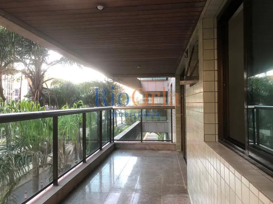 Foto 1 de Apartamento com 4 quartos à venda, 140m2 em Barra da Tijuca, Rio De Janeiro - RJ