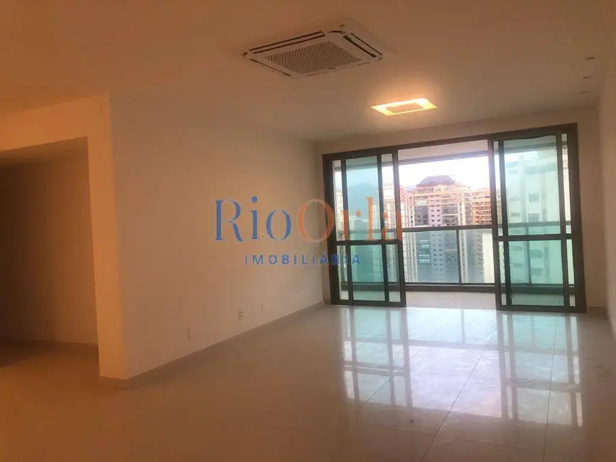 Apartamento com 4 quartos à venda, 170m2 em Barra da Tijuca, Rio De Janeiro - RJ - imagem 5 Foto 5 de Apartamento com 4 quartos à venda, 170m2 em Barra da Tijuca, Rio De Janeiro - RJ