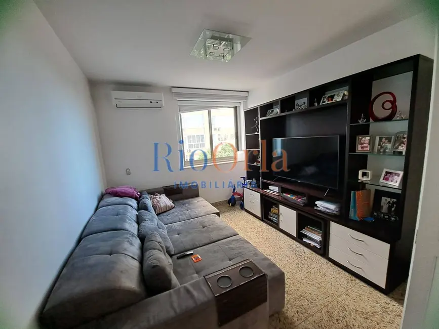 Apartamento com 4 quartos à venda, 167m2 em Barra da Tijuca, Rio De Janeiro - RJ - imagem 8 Foto 8 de Apartamento com 4 quartos à venda, 167m2 em Barra da Tijuca, Rio De Janeiro - RJ