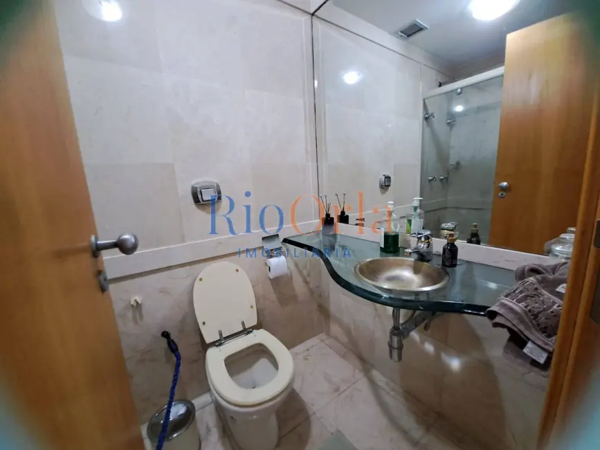Apartamento com 4 quartos à venda, 167m2 em Barra da Tijuca, Rio De Janeiro - RJ - imagem 9 Foto 9 de Apartamento com 4 quartos à venda, 167m2 em Barra da Tijuca, Rio De Janeiro - RJ