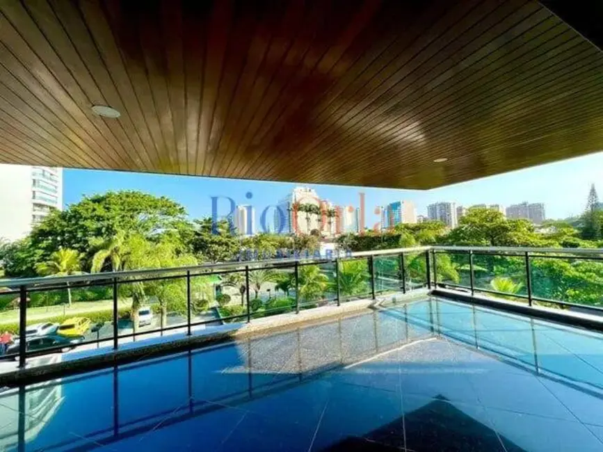 Apartamento com 4 quartos à venda, 233m2 em Barra da Tijuca, Rio De Janeiro - RJ - imagem 1 Foto 1 de Apartamento com 4 quartos à venda, 233m2 em Barra da Tijuca, Rio De Janeiro - RJ