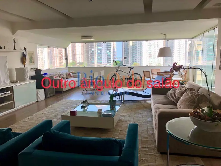 Foto 2 de Apartamento com 3 quartos à venda, 220m2 em Barra da Tijuca, Rio De Janeiro - RJ
